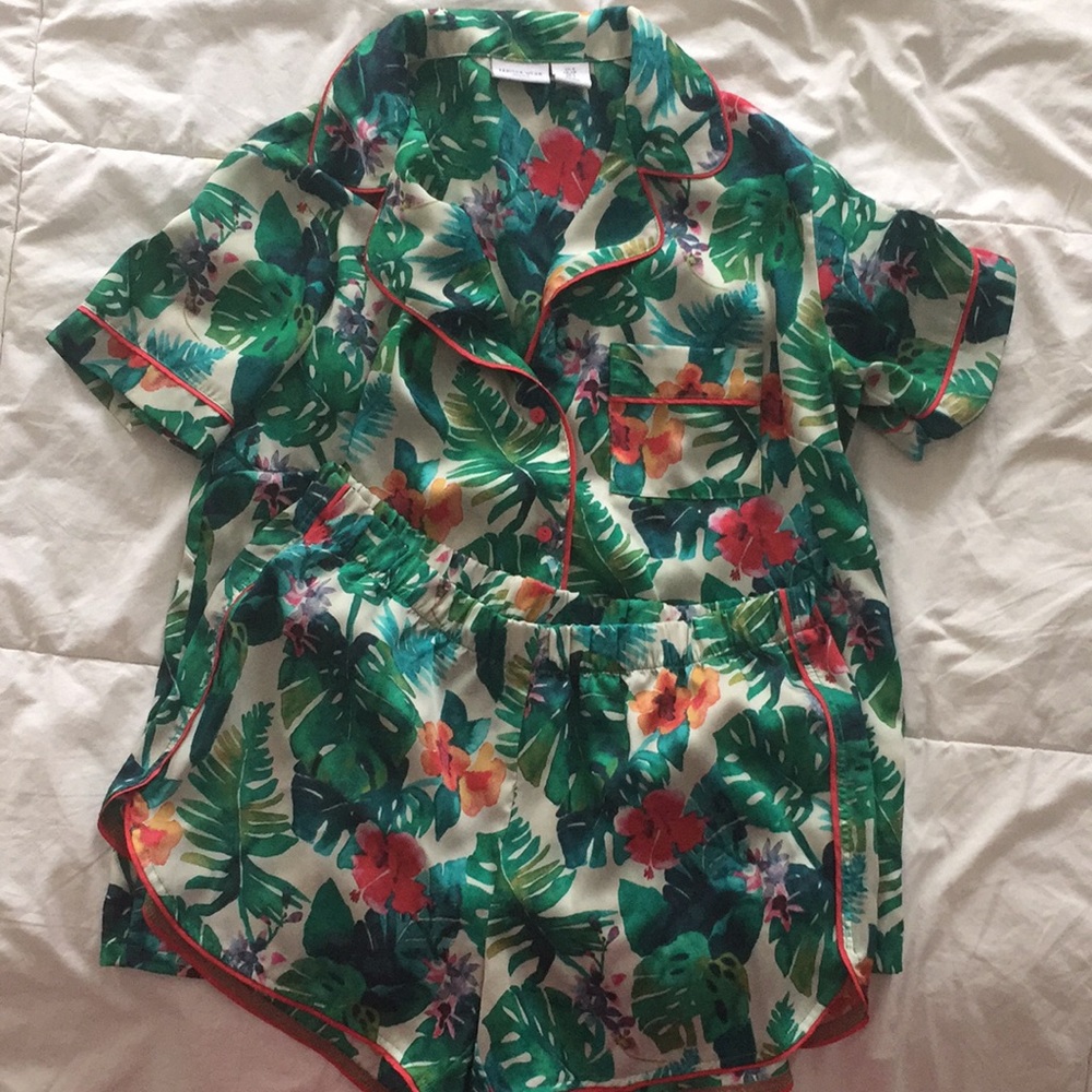Tabitha Webb Silky Pajama set